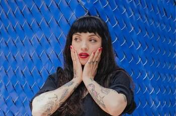 De alta prioridad: Guacamaya Papers revelan que Mon Laferte fue seguida por el ejército mexicano