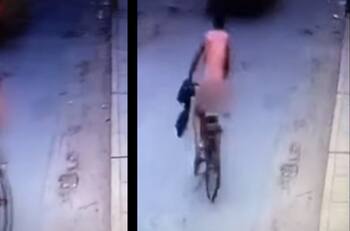 VIDEO I Ladrón huye desnudo en la bicicleta que se robó