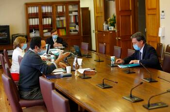 Salario Mínimo: Comisión de Hacienda aprobó reajuste de $6.000 del Gobierno