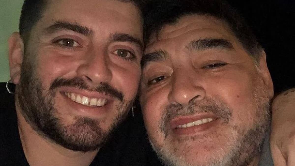 En honor a su padre: El impresionante tatuaje de Diego Maradona Jr.