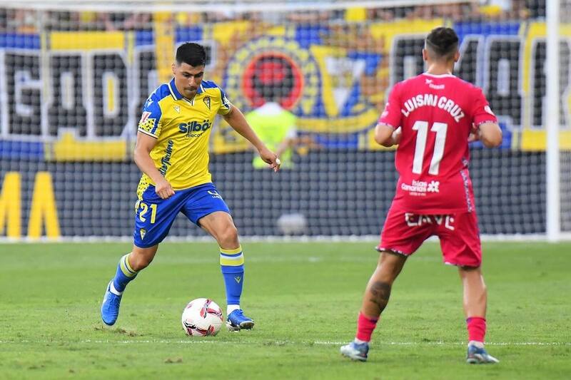 se llena de alabanzas en España.