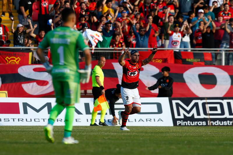 Gustavo Gotti incluso anotó el 2-0 parcial de la vuelta en Talca. (Foto: Aton)