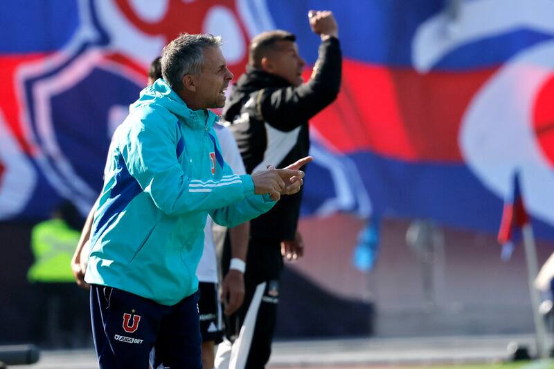 Pensando en el título: la decisión que tomó Gustavo Álvarez en la U. Foto: Aton.