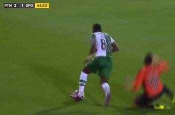 Grosero error de un árbitro en Portugal al expulsar a un jugador de Sporting de Lisboa