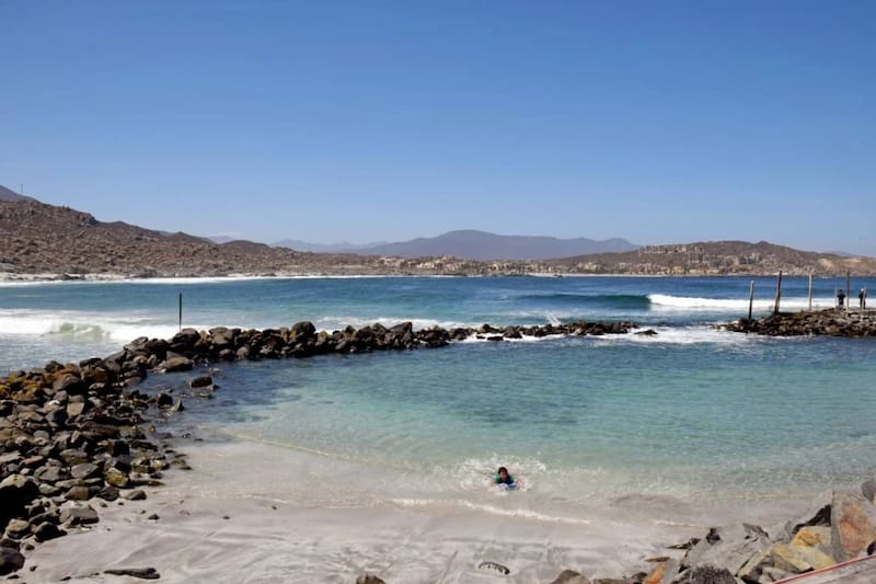 Esta se ubica a pasos de Totoralillo, un balneario ubicado a 20 minutos de La Serena. Foto: My Guide Chile.