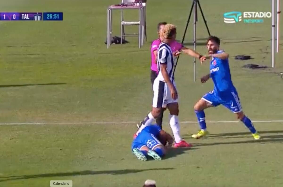 VIDEO | De amistoso nada: Luis Felipe Gallegos fue expulsado por irse a los empujones con Diego Valoyes