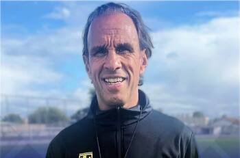 “No podemos comparar a Cortés con Bravo... Ojalá que Brayan logre jugar tantos años como Claudio”