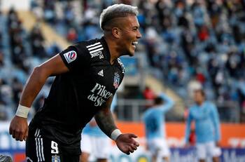 El “viejo conocido” del fútbol chileno que juega un rol clave en el posible fichaje de Javier Parraguez a Brasil