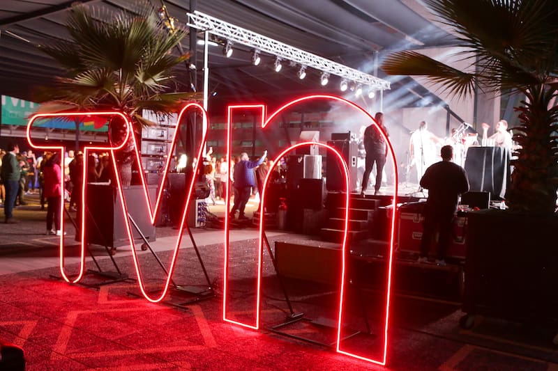 enfrenta otro semestre negro