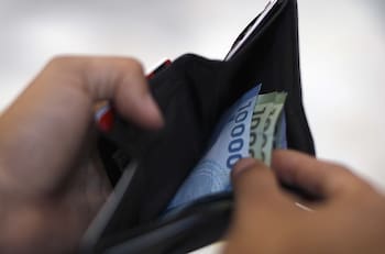 Pagos pendientes del IFE Universal: ¿Cómo saber si tengo uno de los 180 mil bonos por cobrar?