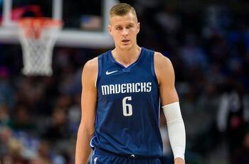 ¡En problemas! Mavericks pierden a Kristaps Porzingis al inicio de la campaña