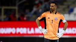 ¿Iría Claudio Bravo? Capitán de selección africana fue citado por el Parlamento para explicar sus malos resultados