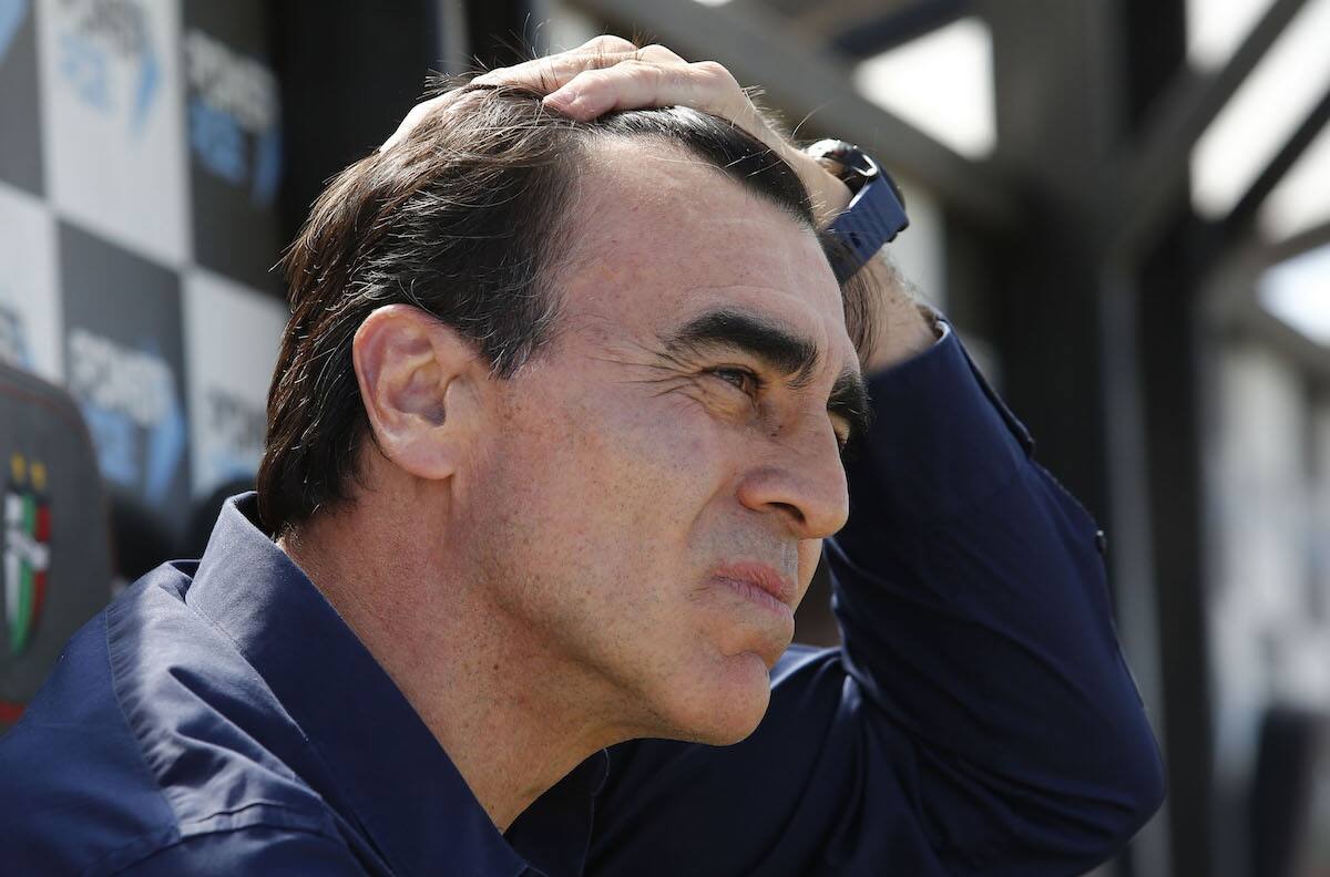 El gran problema que enfrenta Gustavo Quinteros para armar una formación fija en Colo Colo