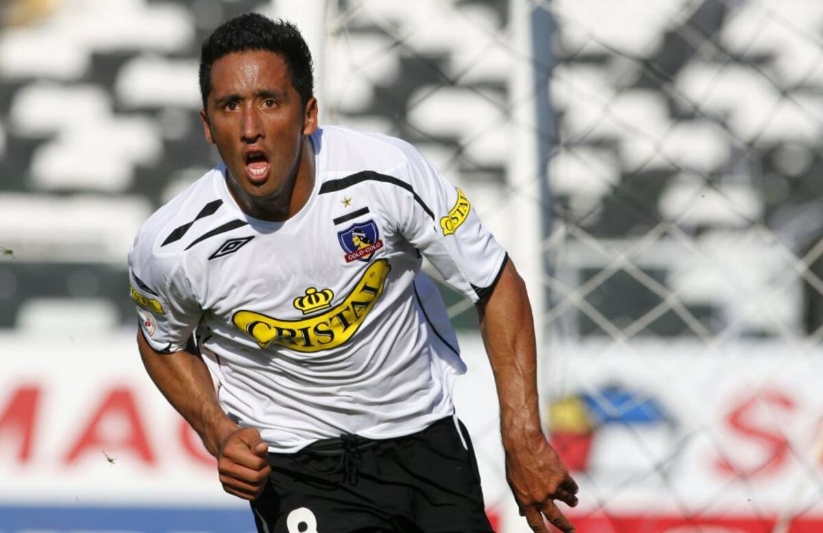 Lucas Barrios estuvo en 2008 y 2009 en Colo Colo para luego partir al fútbol alemán.