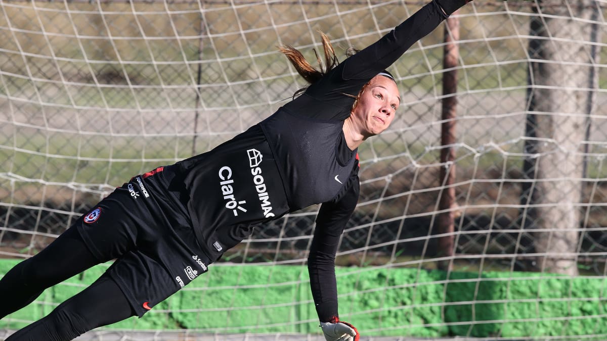 Christiane Endler adelantó lo que será la definición por el repechaje a los JJ.OO.