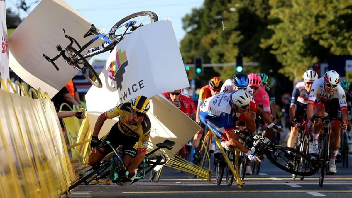 Terrible accidente en Vuelta a Polonia dejó con riesgo vital a ciclista Fabio Jakobsen
