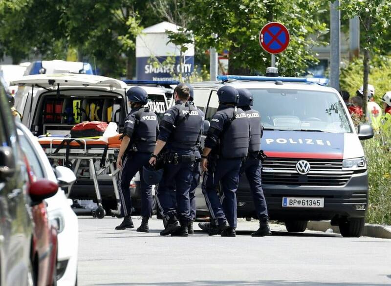 deja por el momento el tiroteo al interior de una escuela en Austria.