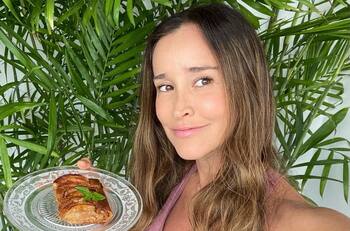 VIDEO| Titi Aguayo prepara una deliciosa y saludable lasaña de berenjenas