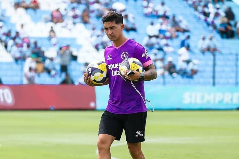 dirigió su primer partido como DT. Foto: @feligutierrezleiva