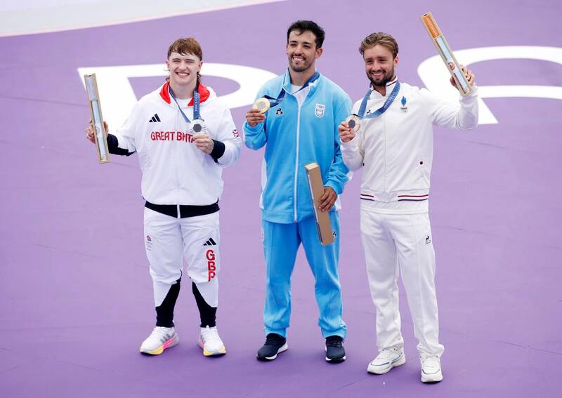 El argentino José Torres Gil se quedó con la presea de oro en el BMX freestyle masculino.