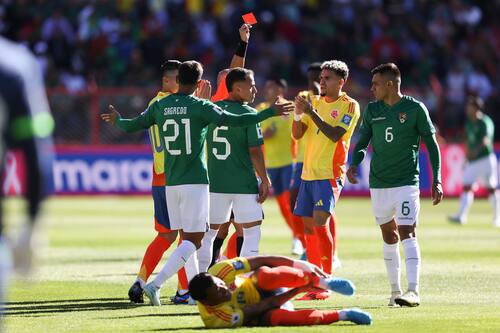 VIDEO | Ariete de Colombia será baja ante Chile por esta dura falta que terminó en expulsión
