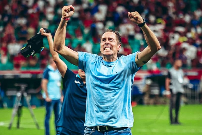 El DT Celeste se emocionó en conferencia de prensa. Foto: @ohiggins_oficial en Instagram.