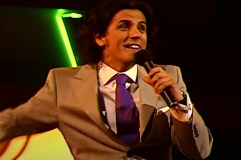 Sergio Lagos presentando a Daddy Yankee en el Festival de Viña 2006