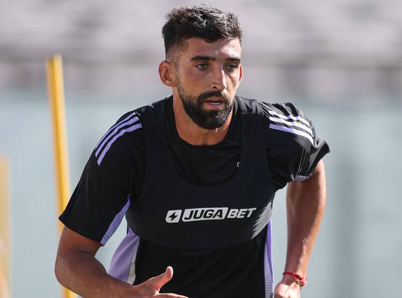 ya entrena con el plantel.