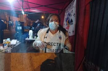 La solidaria historia de la tía de Arturo Vidal en La Victoria