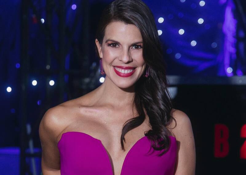 sufre los efectos del pasado temporal