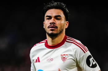 Pensando en el Derbi de Sevilla contra Manuel Pellegrini: Gabriel Suazo se salvó de una grave lesión