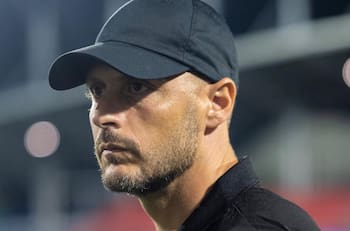 General Velásquez buscará revolucionar la Segunda División con un entrenador griego