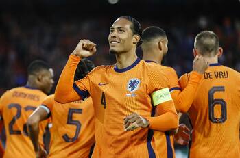 Los petrodólares tientan a otra figura de talla mundial: quieren convertirlo en el defensa mejor pagado del mundo