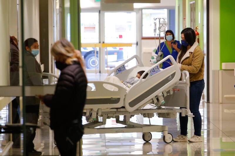 La persona falleció rumbo a otro centro asistencial.