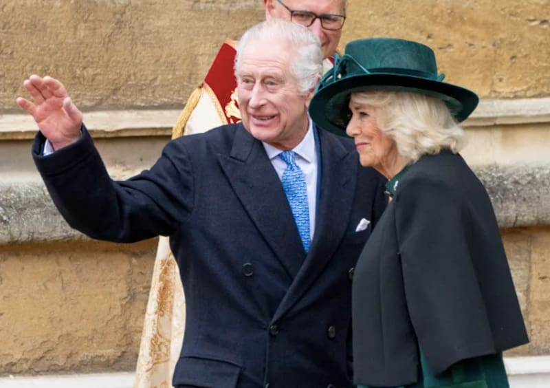 Rey Carlos III participó de la Misa de Pascua.
