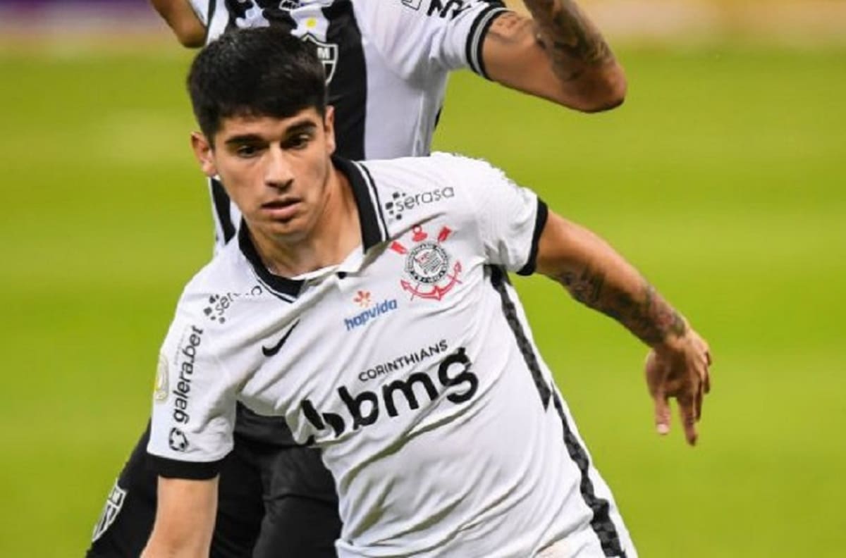 Angelo Araos es catalogado como uno de los "malos negocios" del Corinthians