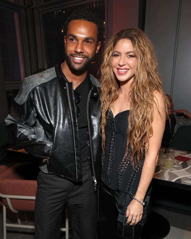 Lucien Laviscount y Shakira se conocieron cuando grabaron el videoclip de "Puntería".