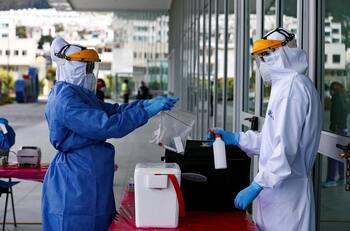 Reporte Covid-19 hoy: 846 casos nuevos y positividad llega al 2% en la Región Metropolitana