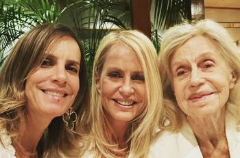 "Fue una noche tan bonita": Diana y Cecilia Bolocco celebraron la Navidad con toda su familia reunida