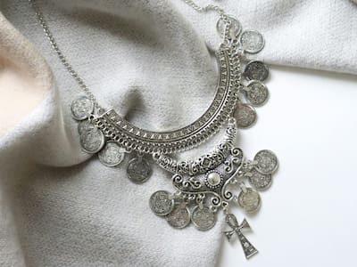 Con solo dos productos que tienes en tu casa podrás dejar tus joyas de plata como nuevas