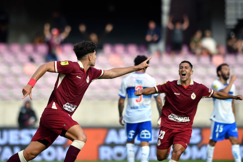 Marcó dos goles ante la UC. Foto: Aton.