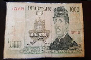 Numismática: Billete antiguo plastificado de $1.000 se vende en $10 millones