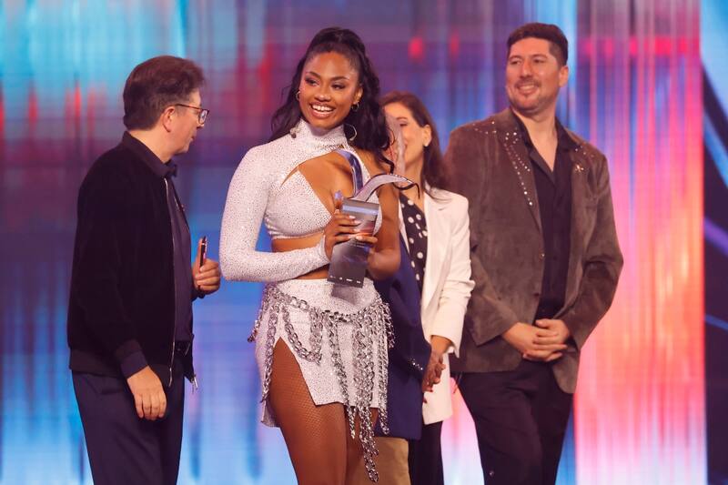 fue la escogida por la organización para entregarle la Gaviota de Plata en la competencia internacional. Créditos: Aton.