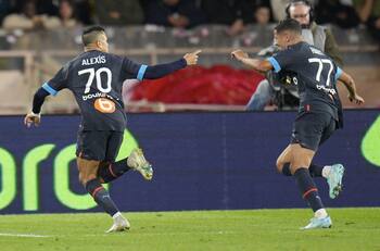 "Memorable": Los elogios a Alexis Sánchez tras su golazo y ser figura de nuevo triunfo de Olympique de Marsella