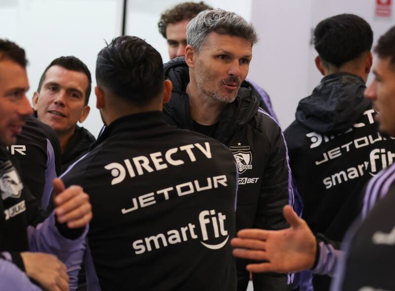 y su primer encuentro con el plantel albo. Foto: Colo Colo.