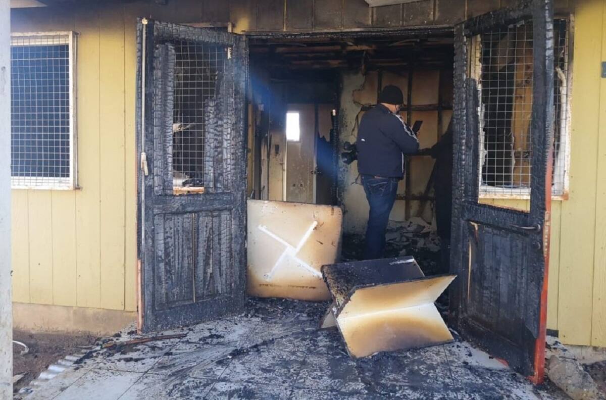 "El pirómano de Penco": denuncian serie de incendios intencionales en sedes sociales del Biobío