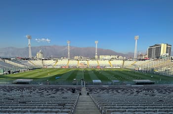 No es Esteban Paredes: CSyD Colo Colo habría pedido la incorporación de otro goleador a la secretaría técnica