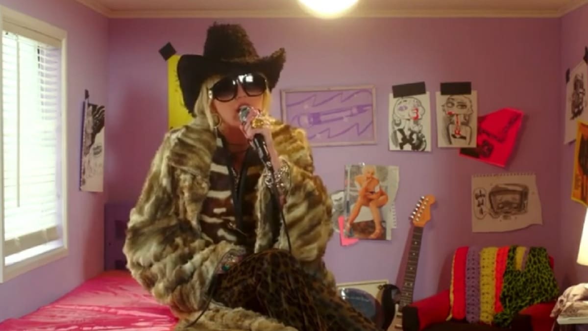 Con un cover noventero: Miley Cyrus se lució en nueva sesión de "Tiny Desk Concert"
