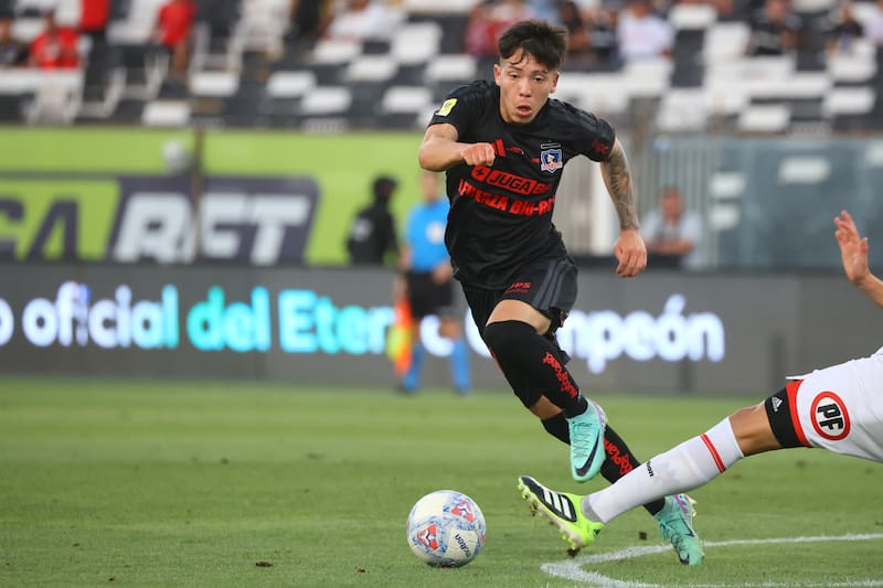 Se disputó la Noche Alba Solidaria en el Estadio Monumental. Foto: Aton.