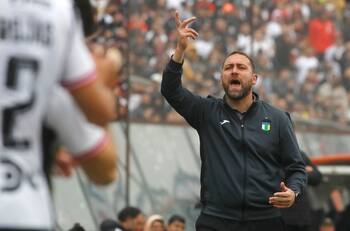 Fracasó en el fútbol chileno pese a vapulear a Colo Colo y ahora se quedó otra vez sin club